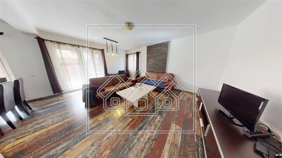 Casa de vanzare in Sibiu - 4 camere, panouri solare - - 1