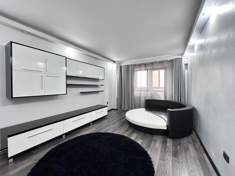Apartament cu 2 camere decomandat în Micro 18