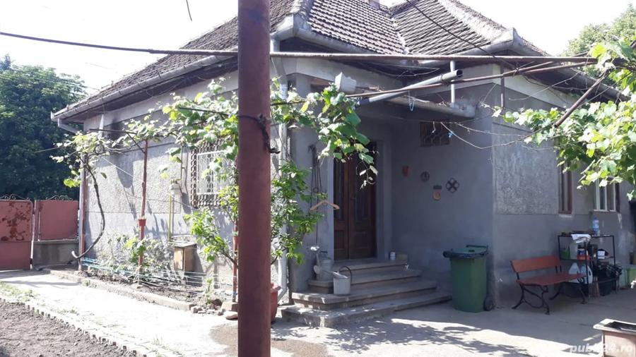 Vind casa de caramida, Hunedoara, vizavi de INSTITUT - 1