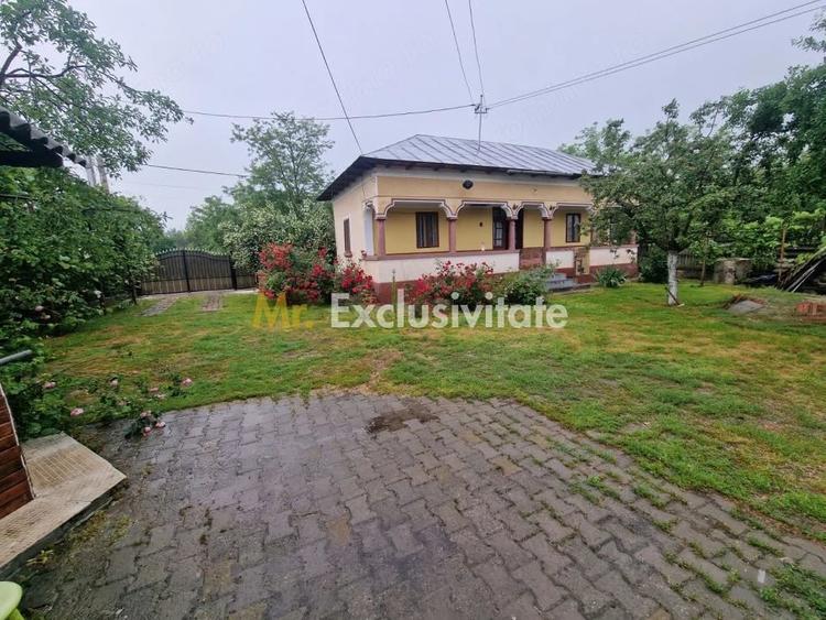 Casă cu Teren 2100 Mp în Lunca