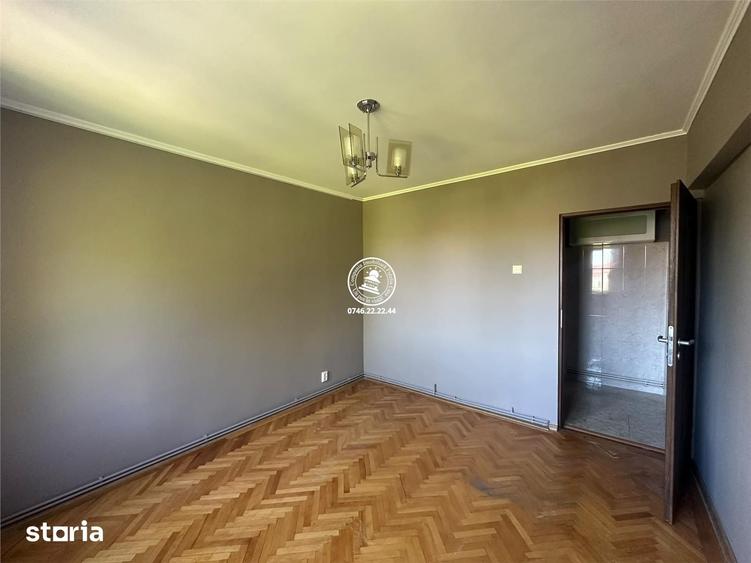 Apartament cu 3 camere semidecomandat în Ultracentral