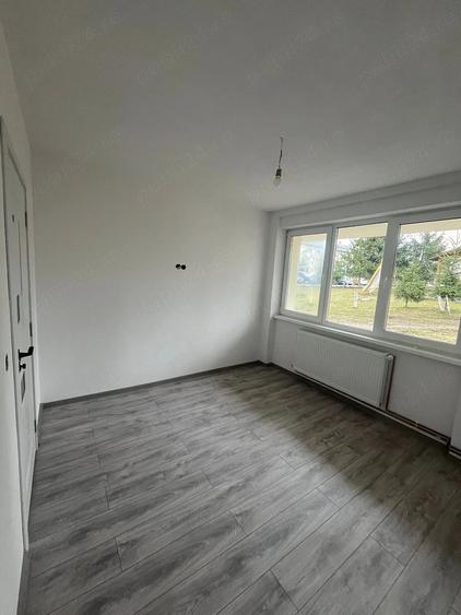 Apartament cu 3 camere decomandat în Gălăuțaș