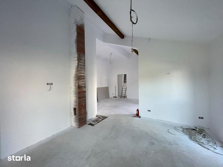 Casă cu 6 camere cu Teren 420 Mp în Ghiroda