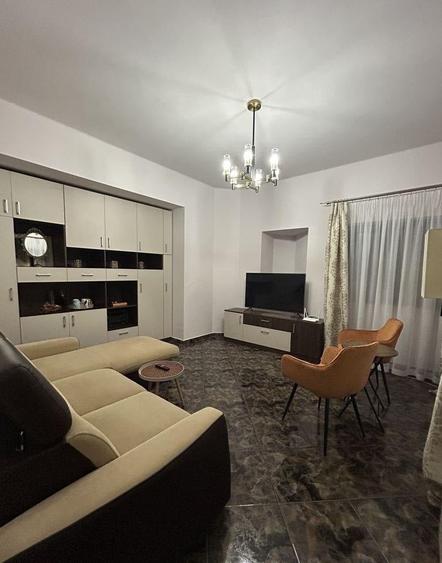 Apartament cu 2 camere decomandat, mobilat în Cotroceni