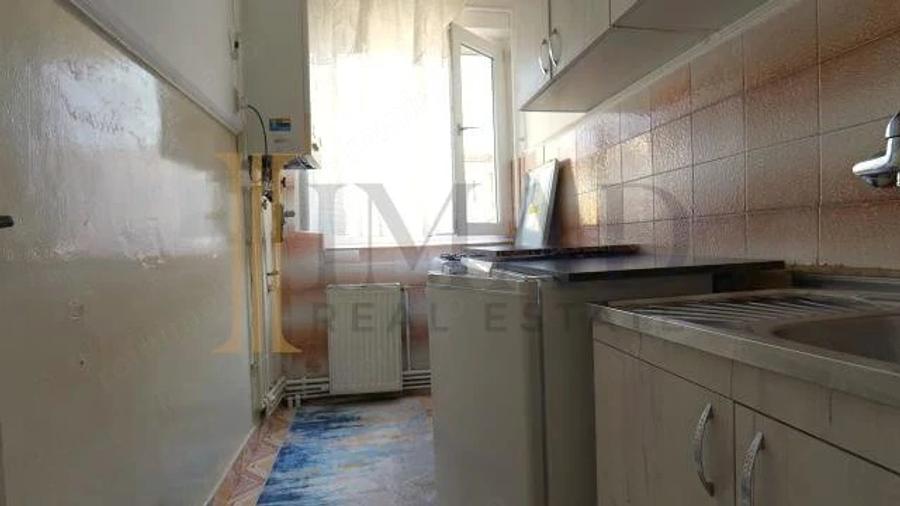 Apartament cu 2 camere în Micro 4