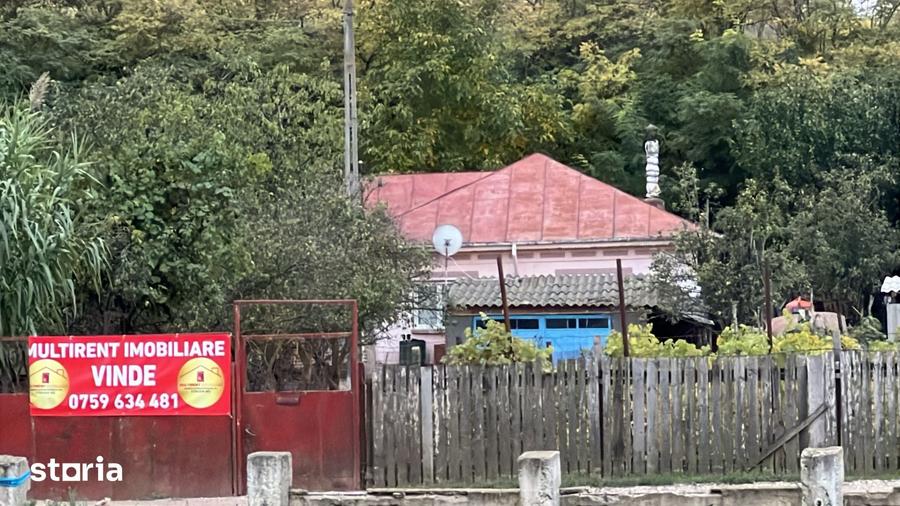 Casă cu 3 camere cu Teren 4429 Mp în Nufăru