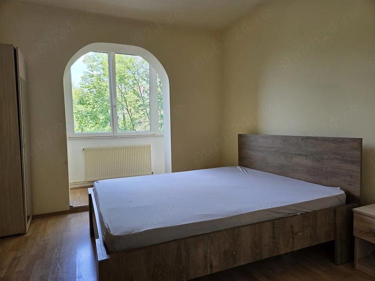 Apartament cu 2 camere decomandat în Dealul Cetății