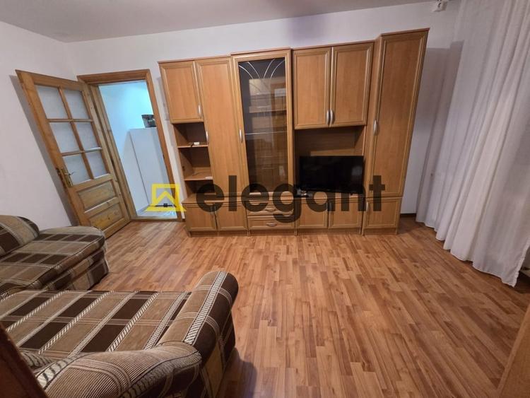 Apartament cu 2 camere semidecomandat, mobilat în Craiovița Nouă