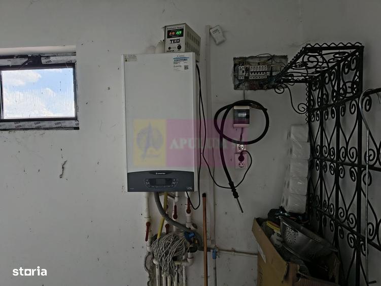Spațiu comercial, de 250 mp, în Adunații-Copăceni