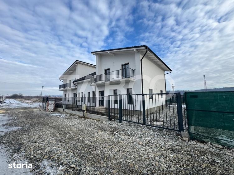 Casă cu 4 camere cu Teren 257 Mp în Șelimbăr