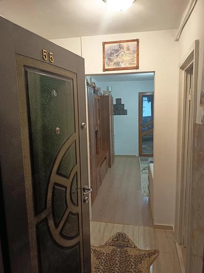 Vand garsoniera, recent renovata - 3