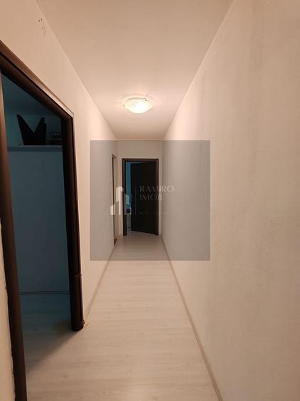 Apartament cu 3 camere semidecomandat, mobilat în Brâncoveanu