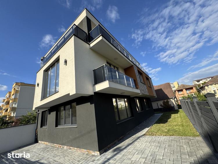 Casă cu 5 camere cu Teren 291 Mp în Gheorgheni