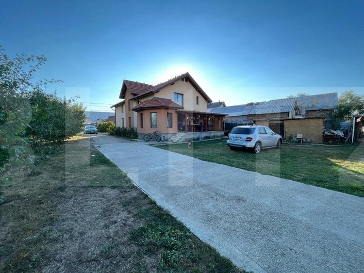 Casă individuală cu 5 camere cu Teren 1400 Mp în Apahida