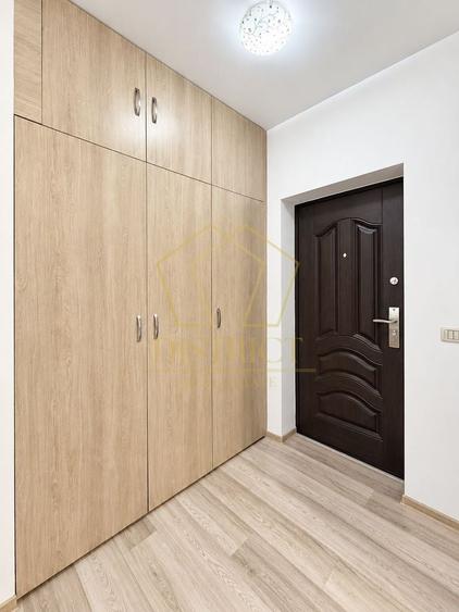 Apartament cu 3 camere semidecomandat, mobilat în Giroc