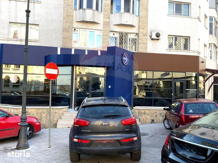 Spațiu comercial, de 165 mp, în Peninsula