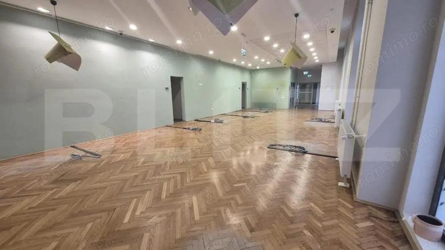 Inchiriere sediu bancar, 284 mp, zona ultracentrala - 1