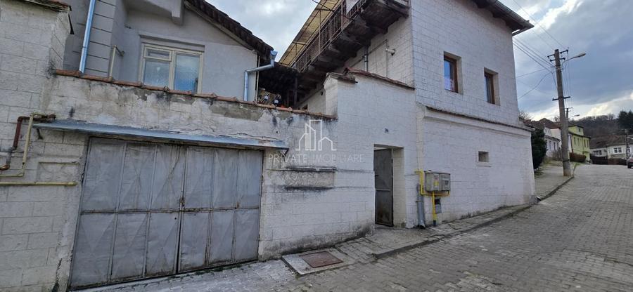 Casă/pensiune în exclusivitate, de vânzare, Sighisoara - 1