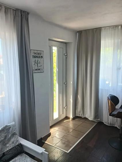 Vand casa cu teren in zona Titu - 8
