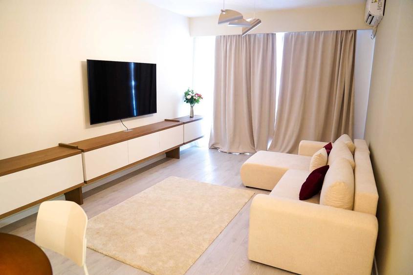 Apartament cu 2 camere decomandat în Splaiul Independenței