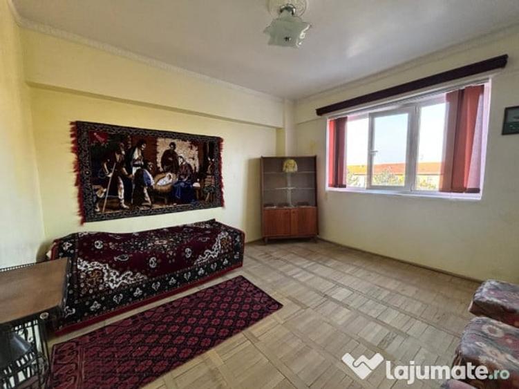 Apartament 3 camere / Decomandat / 70m2 / Et.3 / Proprietar Str. Doina - 8