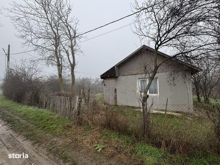 Teren vanzare + constructie / 2461 mp / electricitate+apa - 1