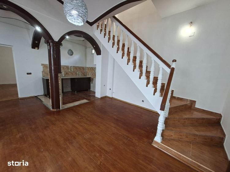 Piata Unirii, Calea Calarasilor, PROPRIETAR, vand casa P+M, 4 camere - 13