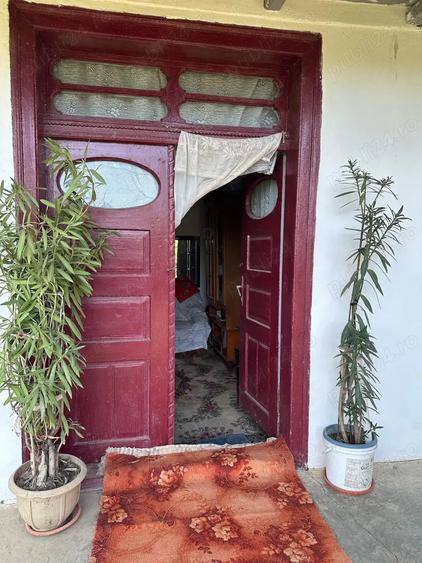 Casa batraneasca de vanzare - 3