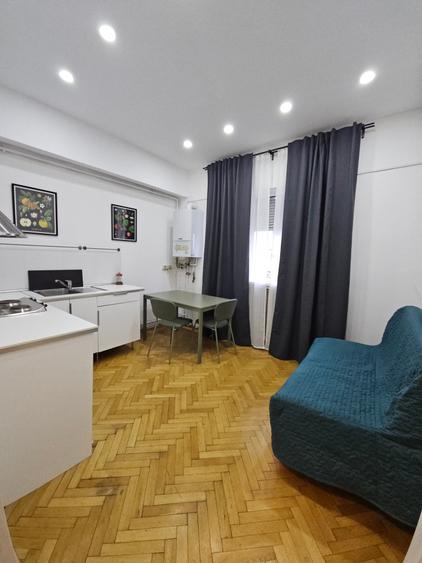 Garsoniera dubla situata pe str Batistei chiar langa gura de metrou Universitate - 3