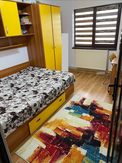 Vand apartament 3 camere decomandat zona centrala, langa Piata Mare, Targu Jiu - 2