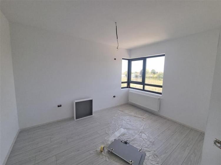 Berceni, casa noua, lux, 4 camere, curte, terasa ,comision0% - 5