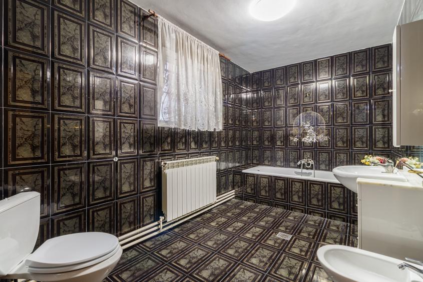 Casa Spatioasa - Teren 1000mp - Otopeni! - 8