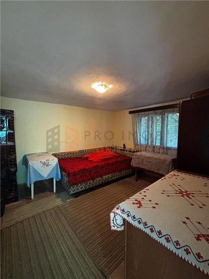 Casa tip parter 4 camere  zona Unguriu judet Buzau - 9