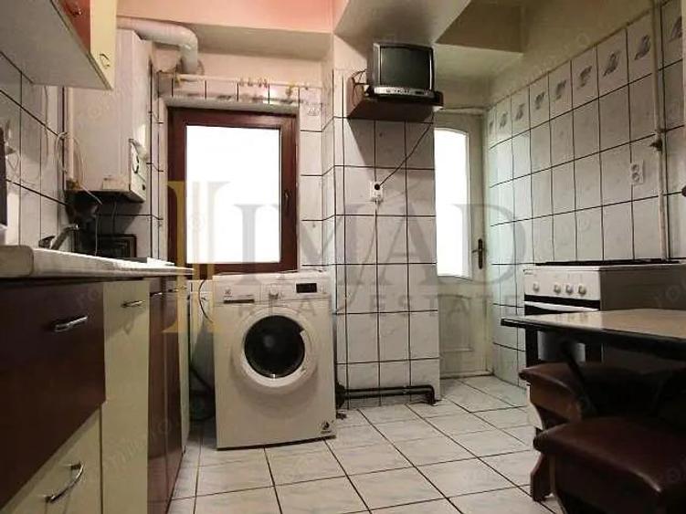 4 cam la pret de 2! Apartament de inchiriat in Targoviste - Zona Merloni. - 1