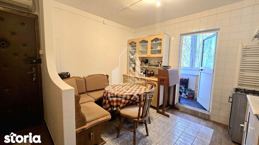 Apartament de vanzare 2 camere, decomandat, centrala proprie, Aradului - 3