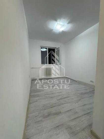 Garsoniera 12 mp renovata, zona Dambovita - 2