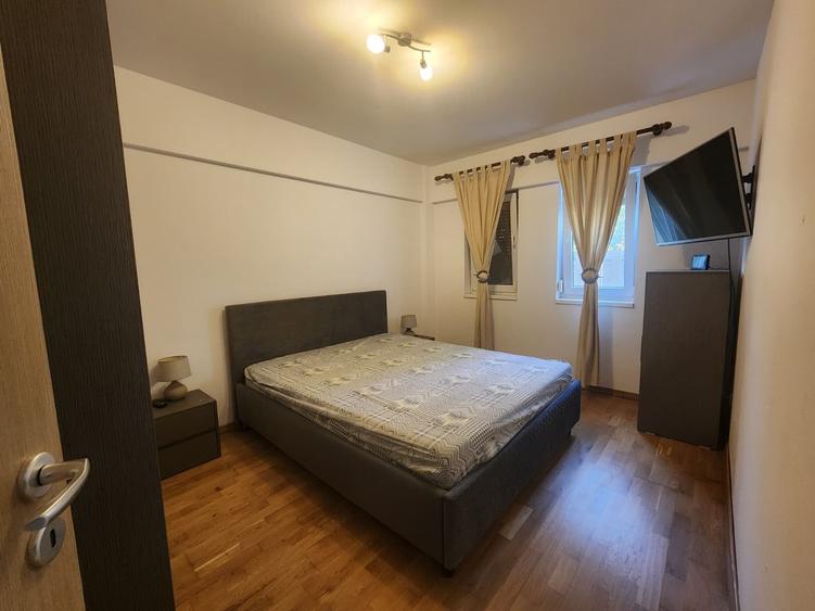 Apartament cu 2 camere decomandat, mobilat în Tătărași