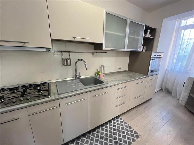 Apartament modern 3 camere si balcon etaj 2 zona Strand - 17