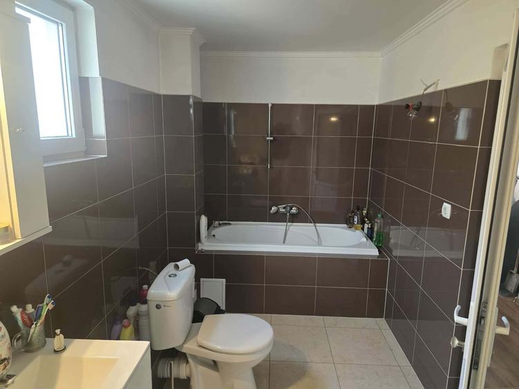 Casa cu etaj la vanzare - 4