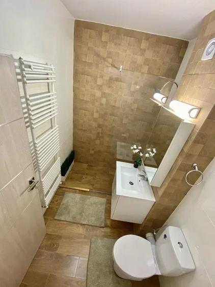 Garsonieră Exigent Plaza – etaj 1, vedere Parcul Liniei, 10 min Metrou - 7