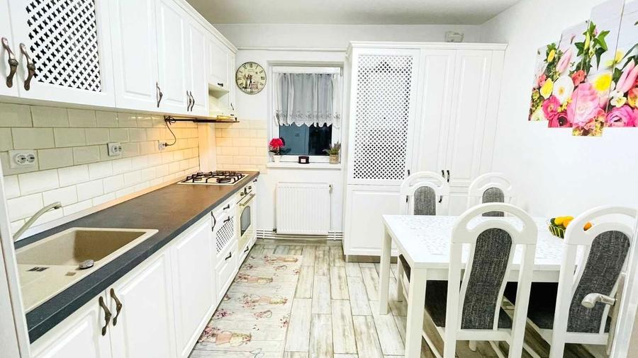 Apartament 3 camere etaj 2 Zona Casa Tineretului Bucovina - 1