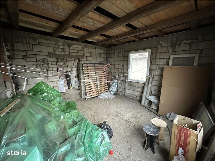 Casa 5 camere parter + etaj, teren de 1000 mq Livada - 15