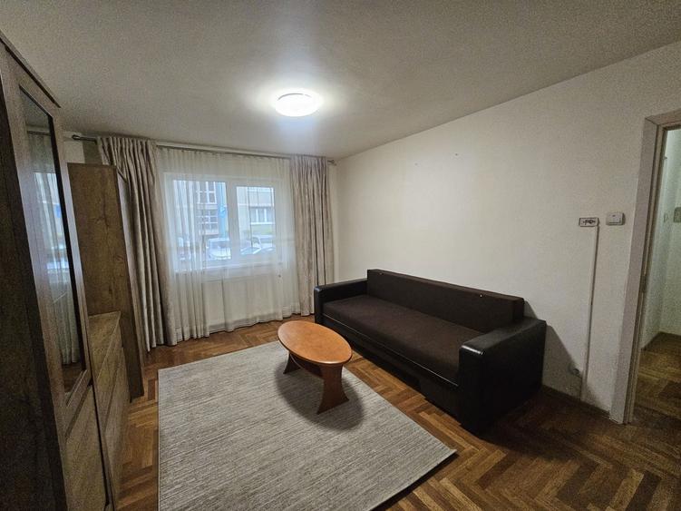 Particular inchiriez apartament cu doua camere - 9