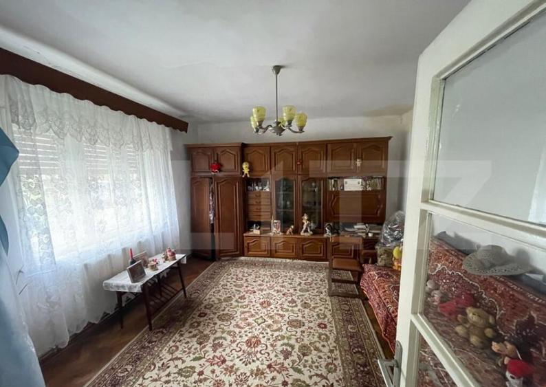 Casa de vanzare cu 4 camere, 120 mp, zona 14 Mai - 35