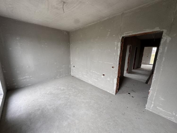 DIRECT DEZVOLTATOR, DESPARTIT PRIN C.T, 4 CAMERE - 7