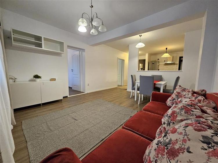 Inchiriere apartament 4 camere - Calea Calarasilor   Strada Tepes Voda   loc par - 4