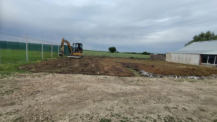 Teren + proiect cu autorizatie de construire valabil - 2