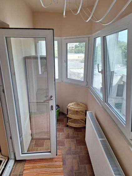 Ofer spre inchiriere apartament 3 camere si loc parcare in cartier Tomis 2, Constanta - 2