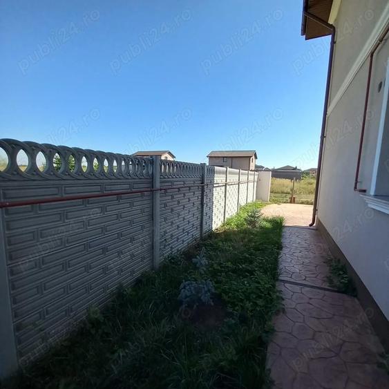 Vand casa cu etaj, 4 camere plus living spatios - 6