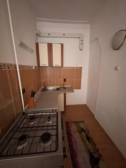 2 camere Piata Brasaai-Centrul Istoric - 8